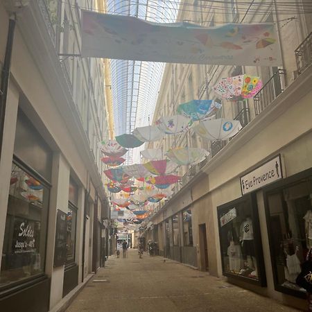 Bel Appartement En Plein Coeur De Carpentras Eksteriør bilde