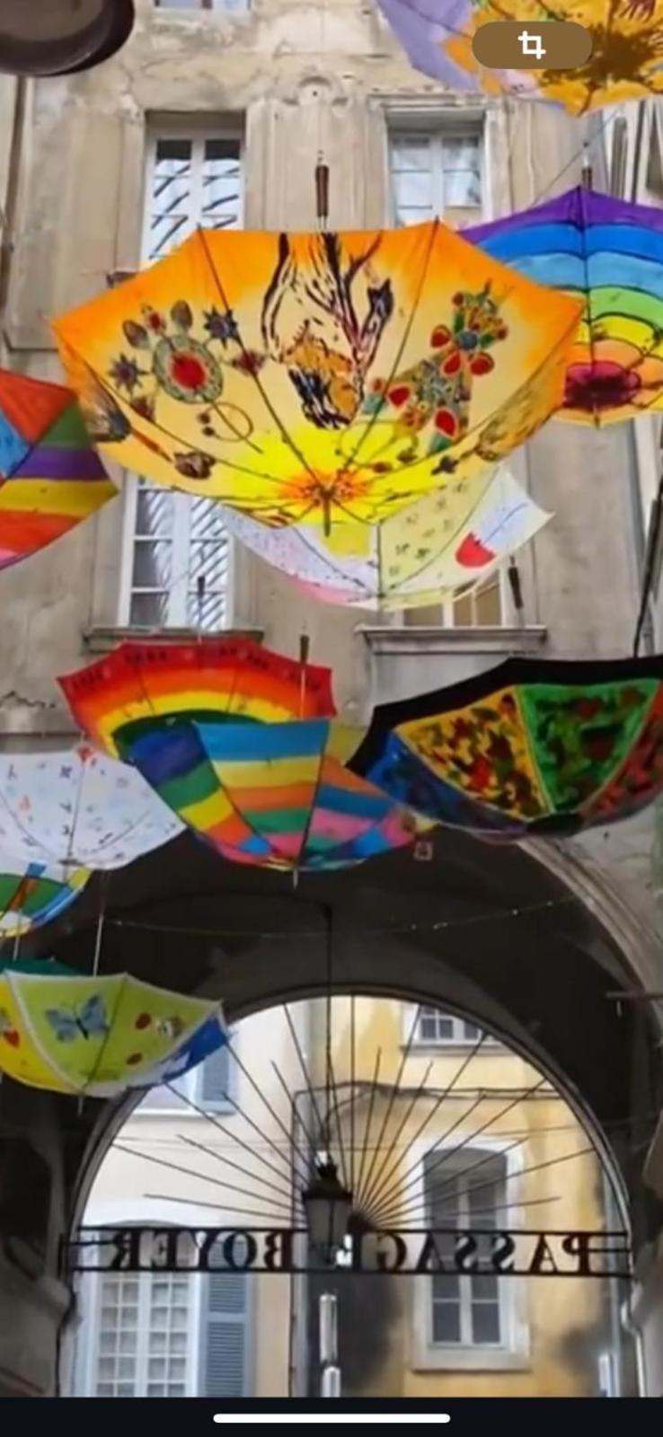 Bel Appartement En Plein Coeur De Carpentras Eksteriør bilde